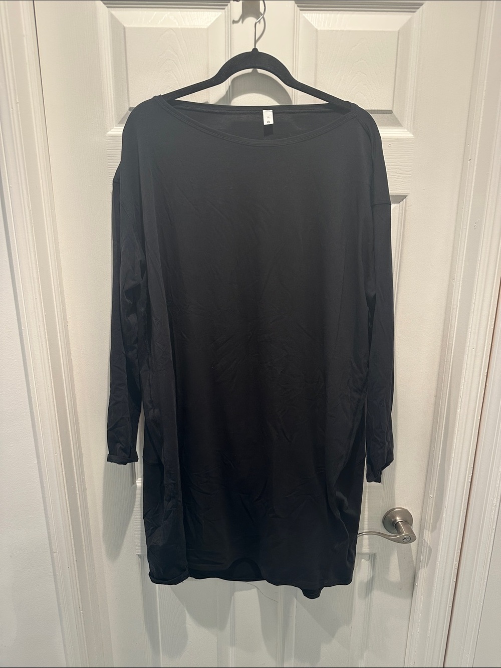 lululemon athletica Black Long-Sleeve Shift Dress Size 14
